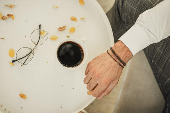 men bracelets brown 001