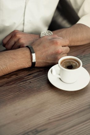men bracelets brown 007